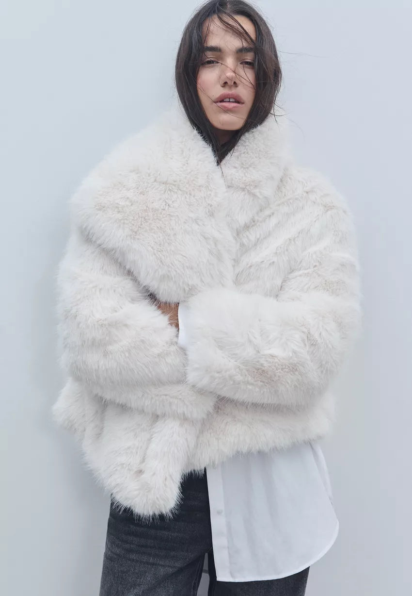 Ella | Short Faux Fur Jacket