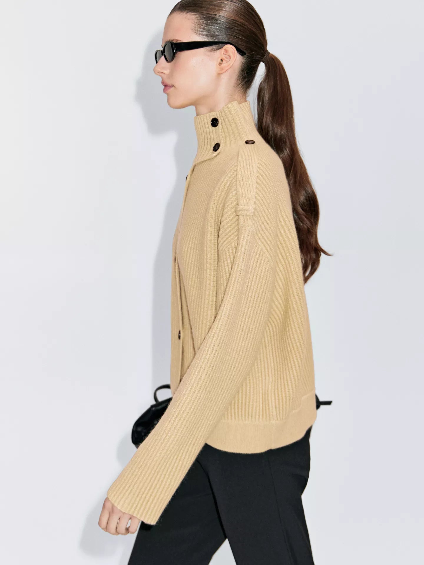 Arlette | 100% Wool Turtleneck Knit Cardigan