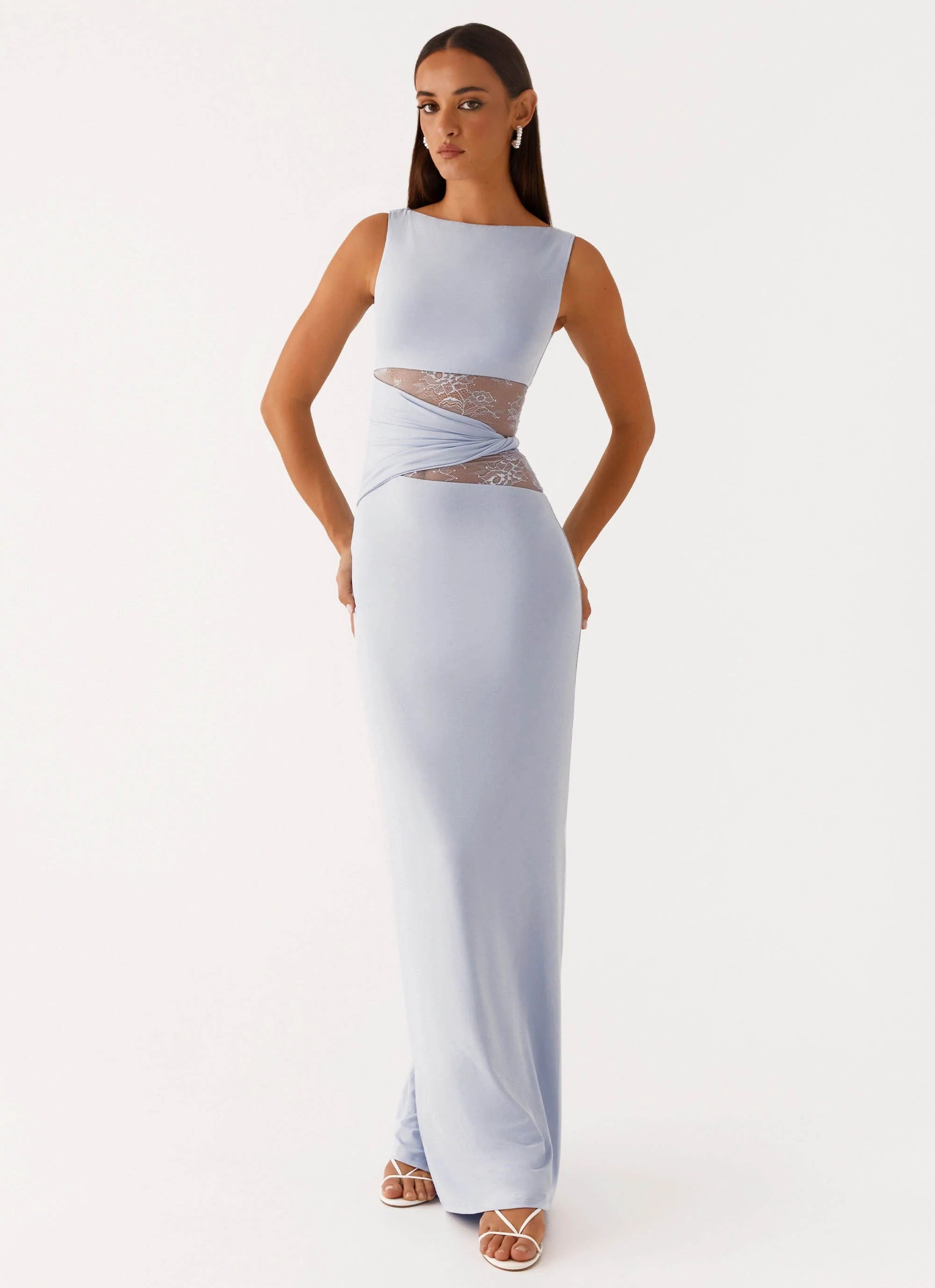 Amara | Lace Aura Maxi Dress