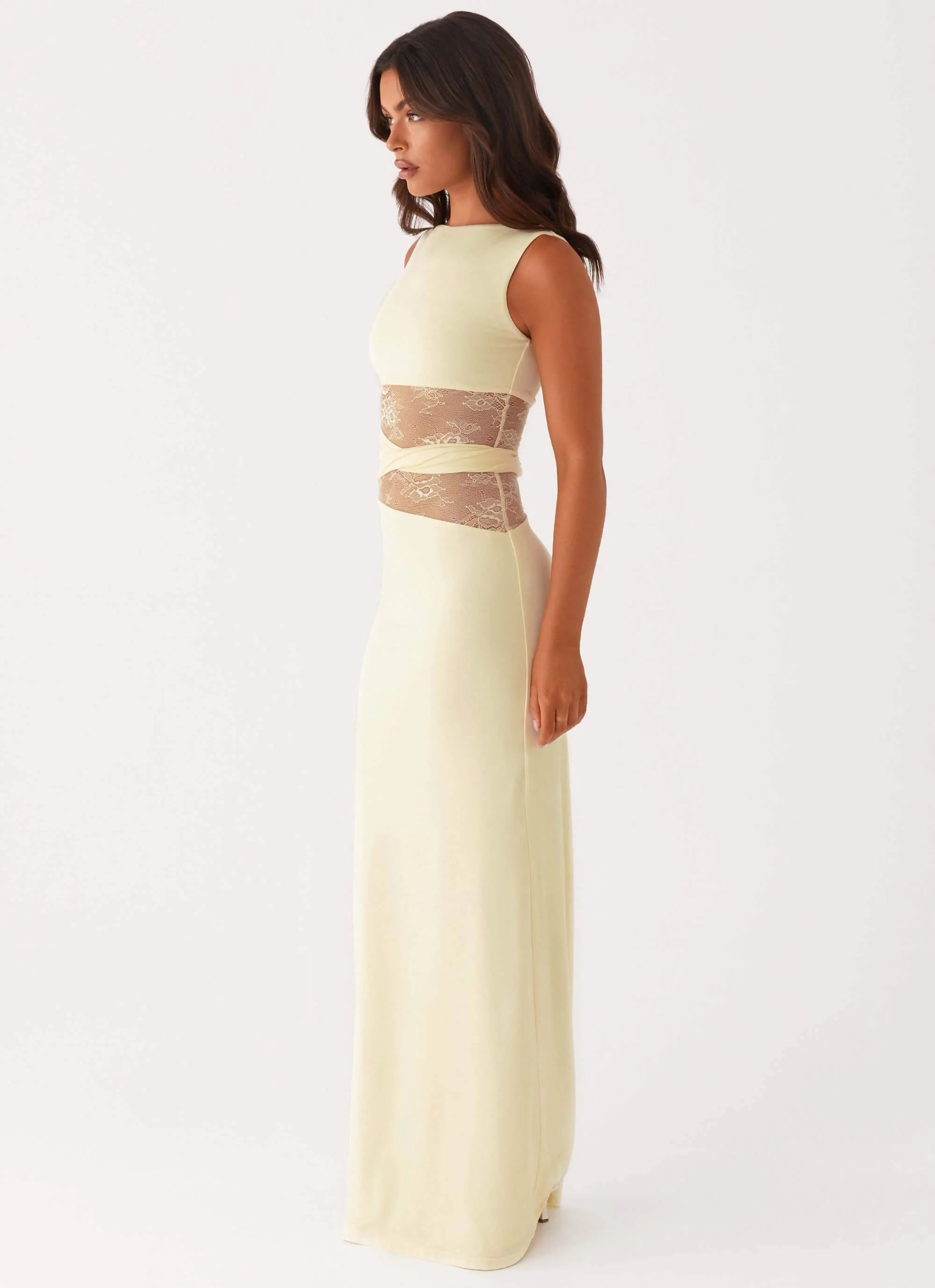 Amara | Lace Aura Maxi Dress