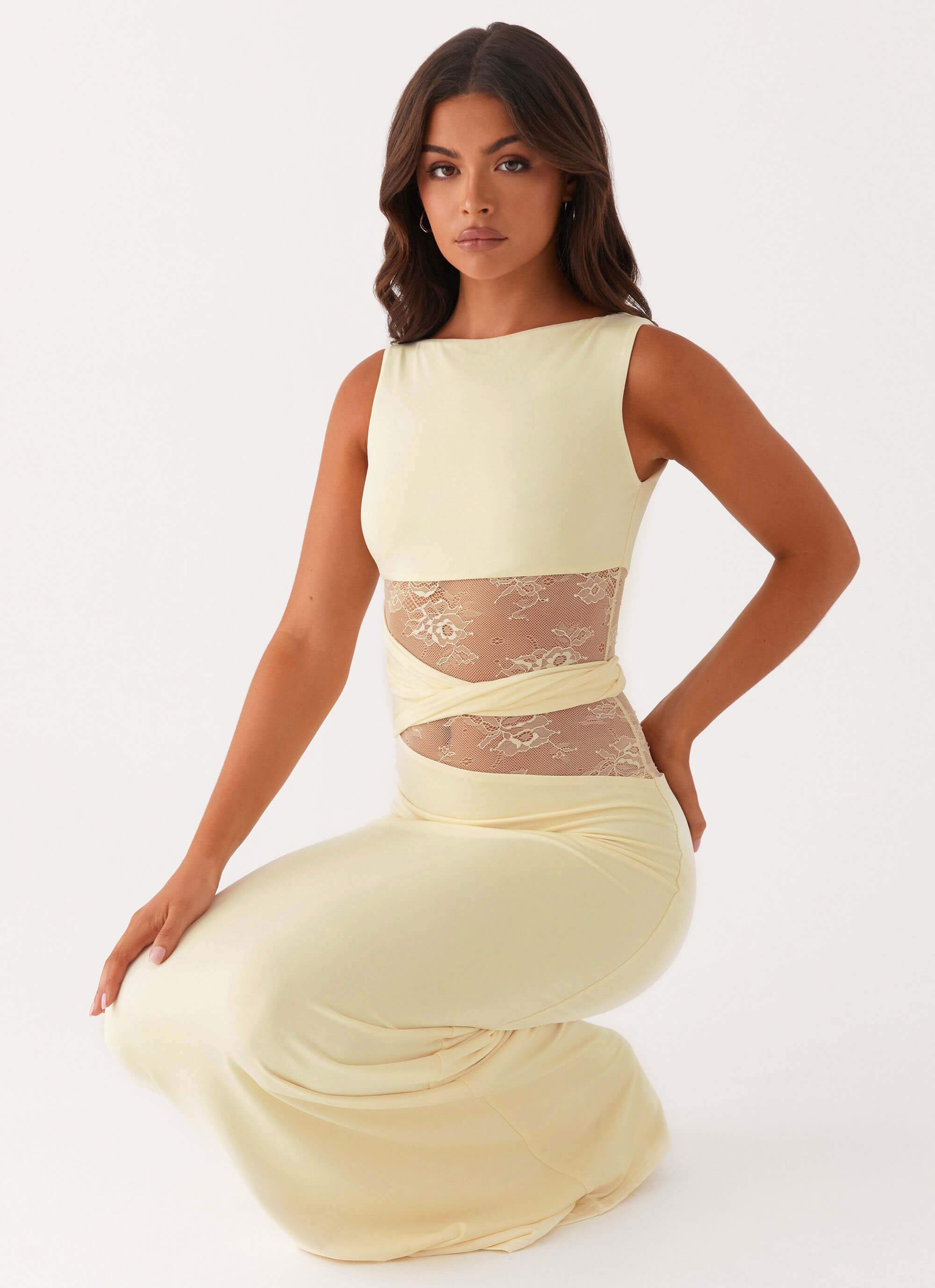 Amara | Lace Aura Maxi Dress