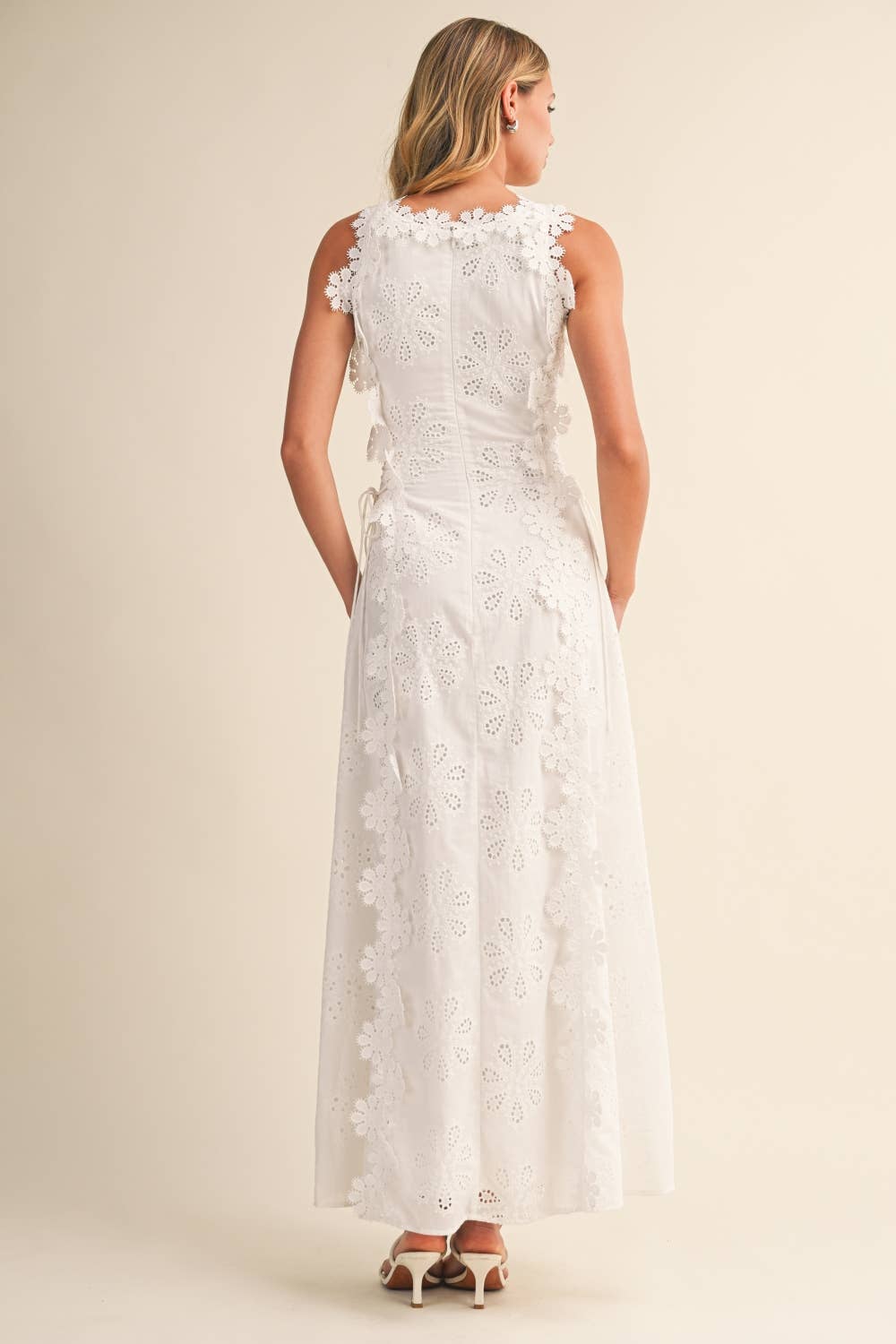 Amora Lace Maxi Dress