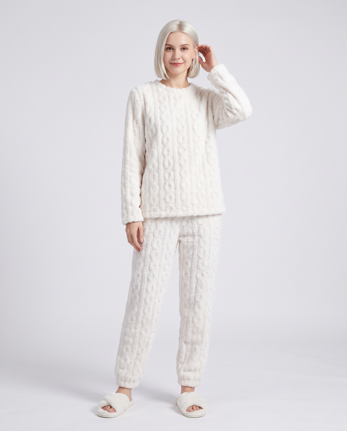 Pyjama Set – Nessa Plush Fleece Cable Lounge Set