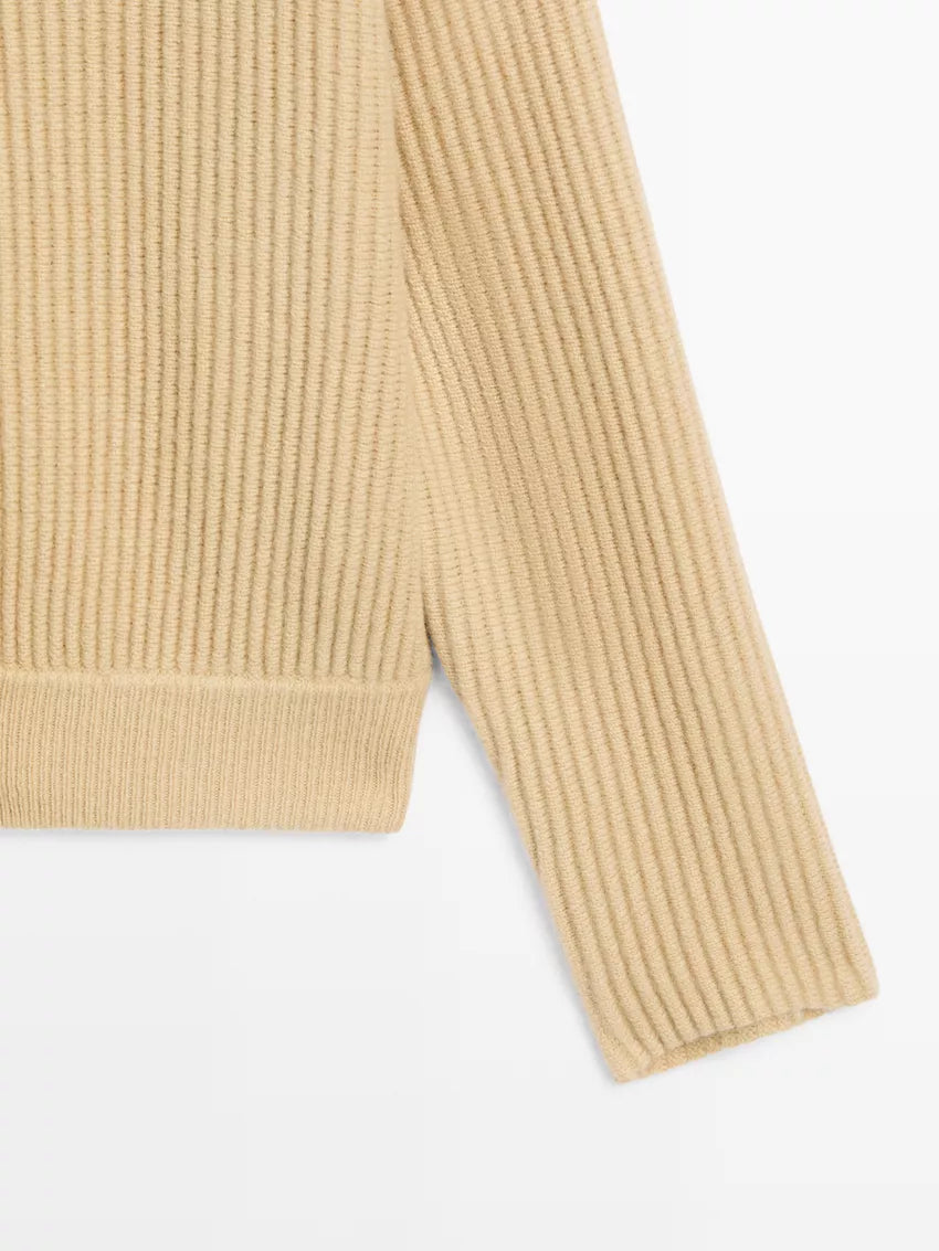 Arlette | 100% Wool Turtleneck Knit Cardigan